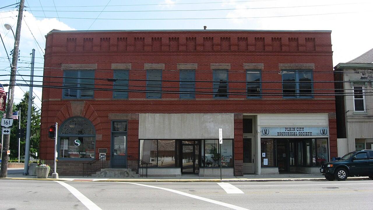 The Farmers National Bank building in Plain City